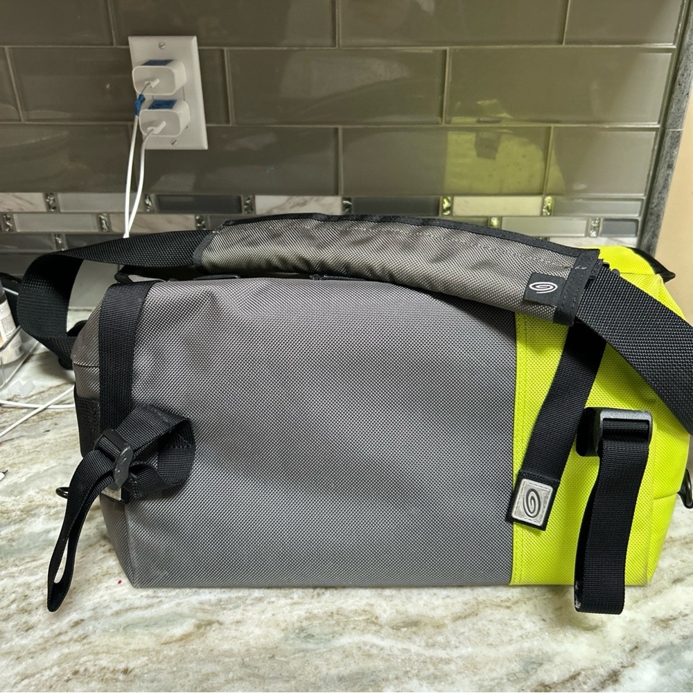 Timbuk2 Camera Backpack Multi Compartment Travel … - image 4